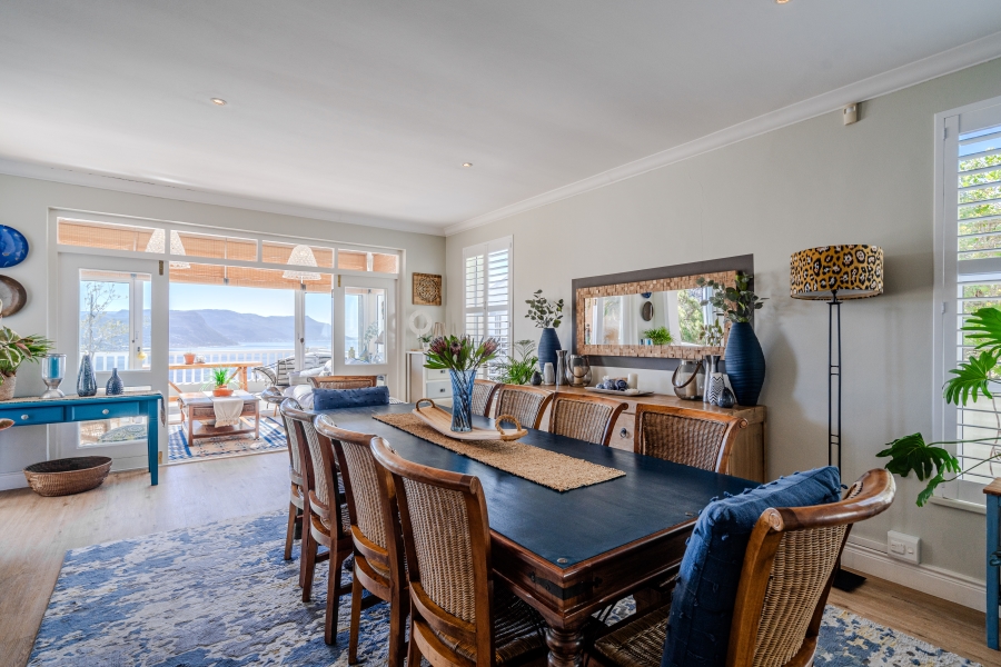 4 Bedroom Property for Sale in Simons Kloof Western Cape